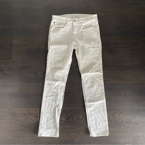 Men’s Calvin Klein slim fit white jeans - Picture 2 of 5